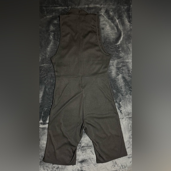 Romper - Picture 2 of 4